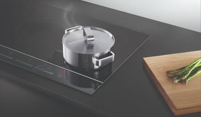 CI905DTB2_Feature_62120_CMYK